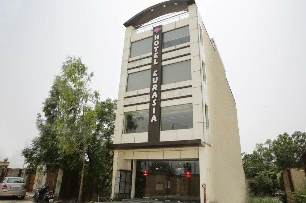 Hotel Eurasia Zirakpur Exteriér fotografie